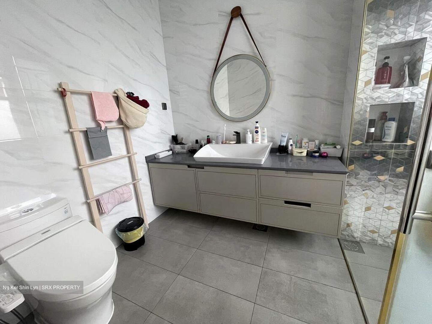 Ang Mo Kio Avenue 3 (D20), Terrace #498836261